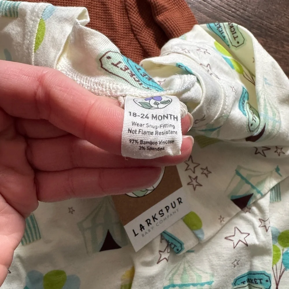 L'arkspur Kids Bundle Onesies NWT - Brown & Circus Print